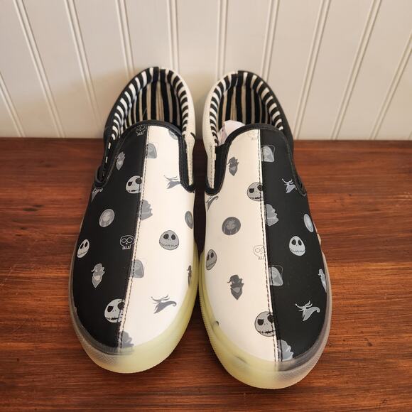 Disney's Nightmare Before Christmas‎ Men's Size 11 Glow in the Dark Shoes New - Picture 3 of 14